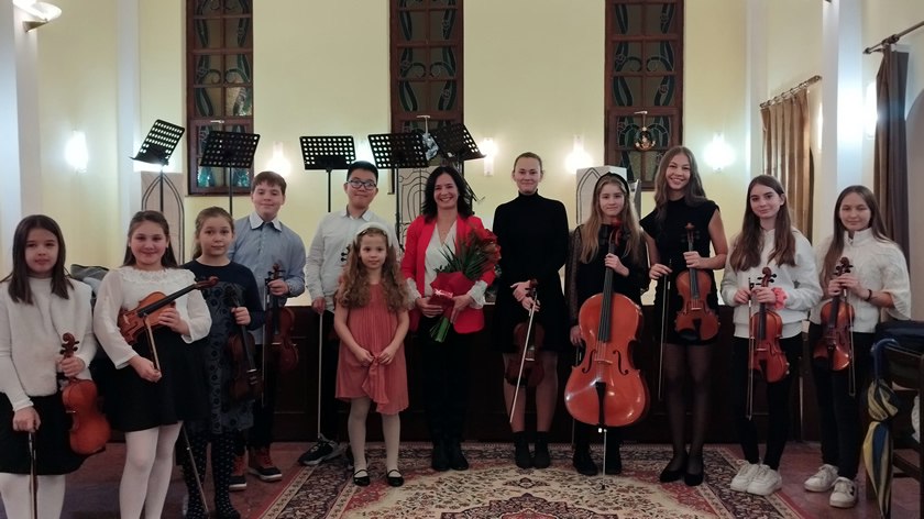 Berényi Zsuzsa tanárnő hegedű tanszaki koncertje